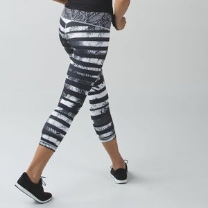 Lululemon shady palm striped legging